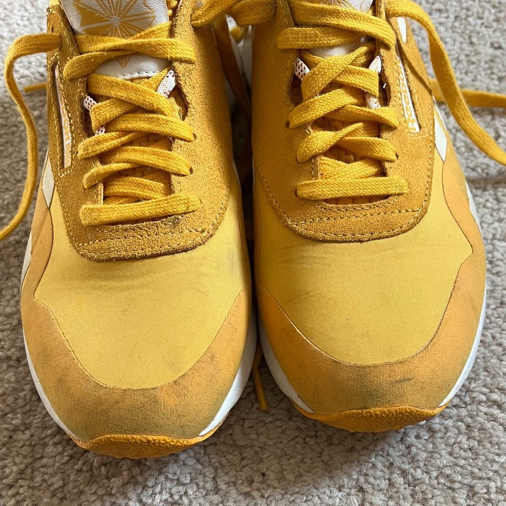 *Reebok* Yellow Classic Nylon Sneakers | Fierce Gold & White | 6.5 | Gently Used - Picture 12 of 12